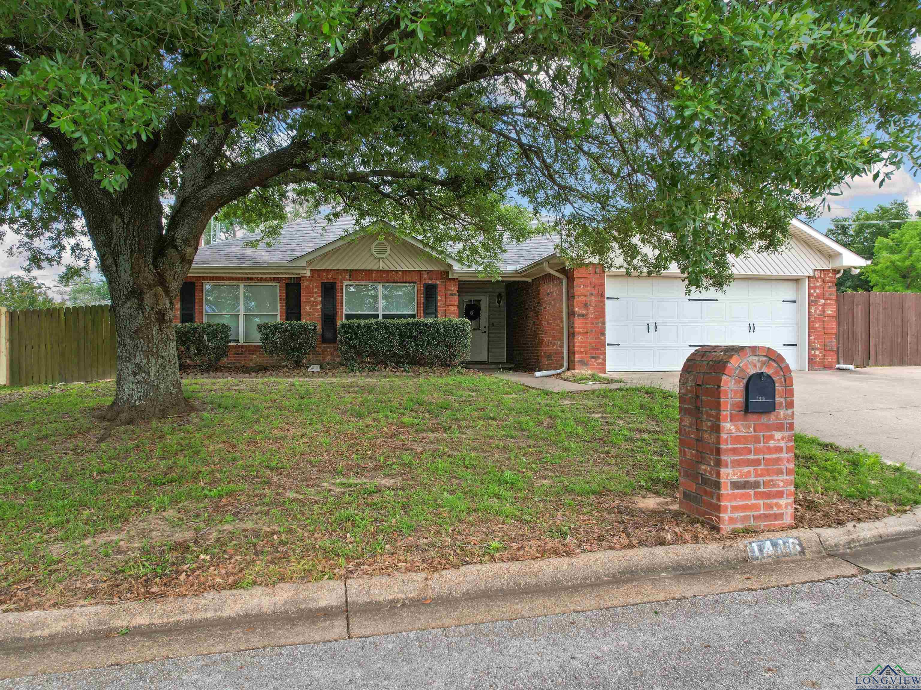 1416 Lakeside Ct, Lindale, Texas image 1