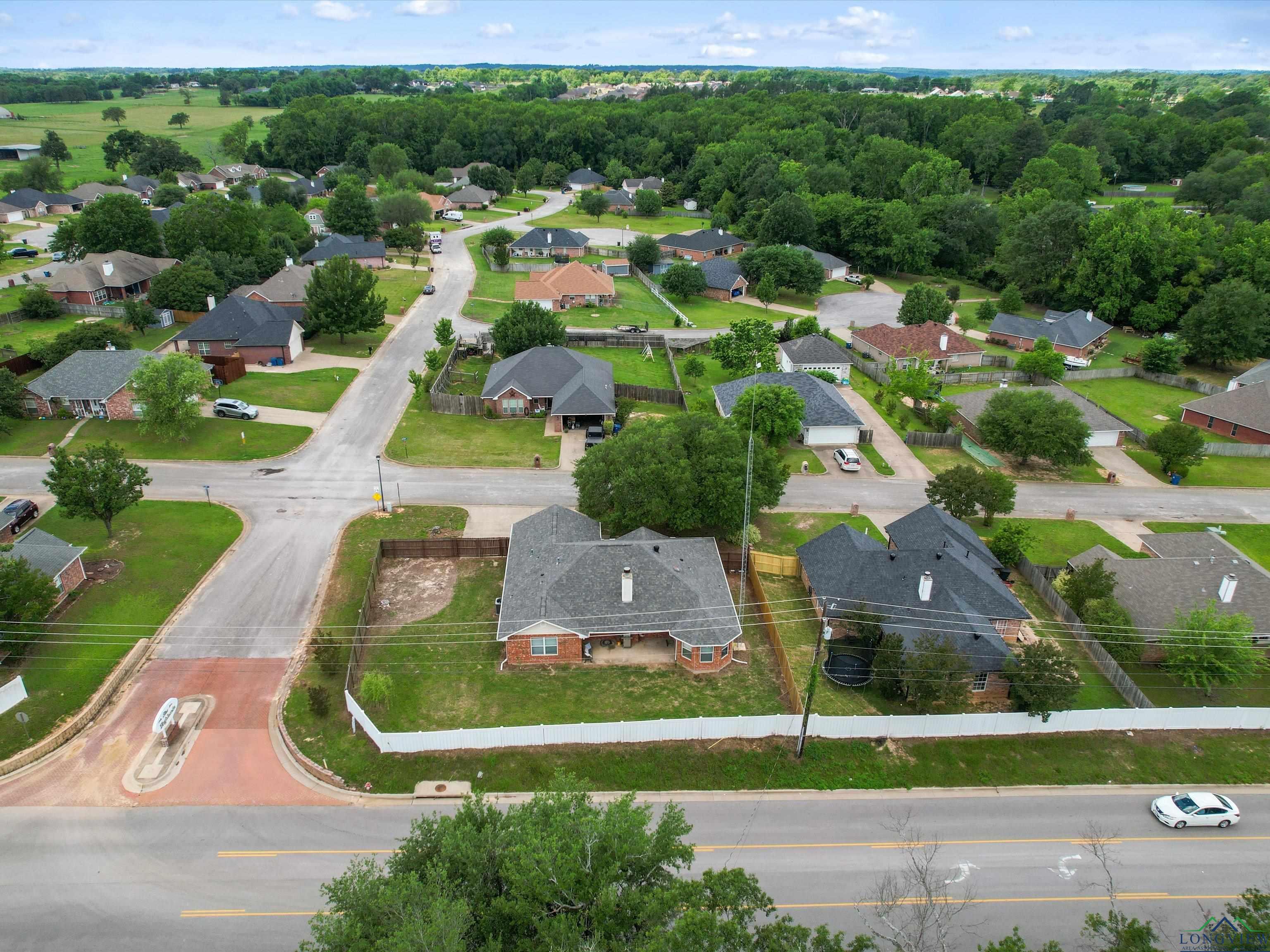 1416 Lakeside Ct, Lindale, Texas image 7