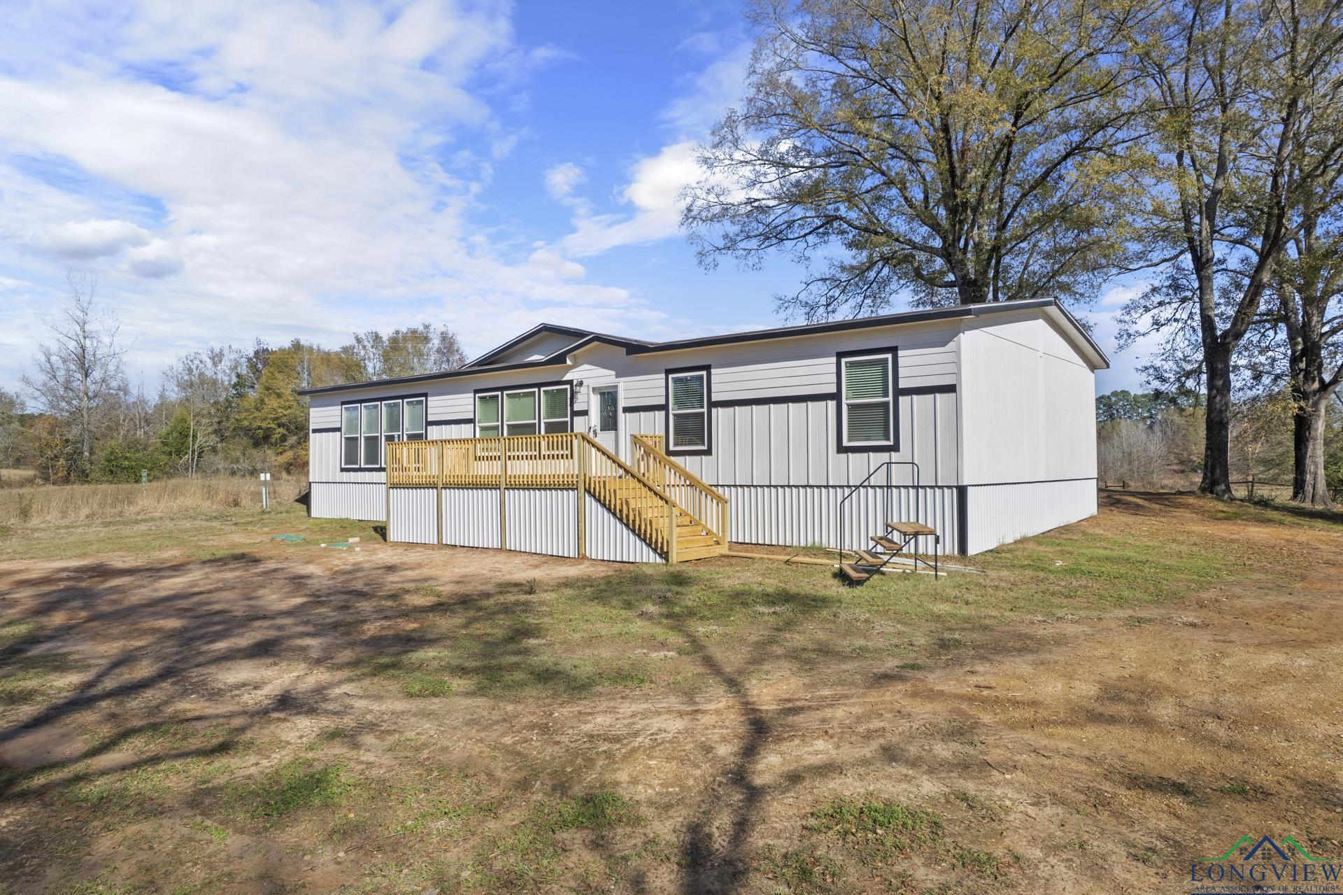 13521 Fm 130, Hughes Springs, Texas image 3