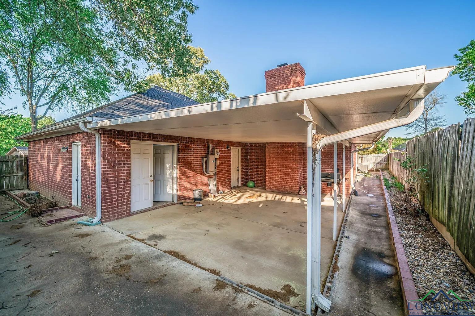 1203 Lesley, Longview, Texas image 19
