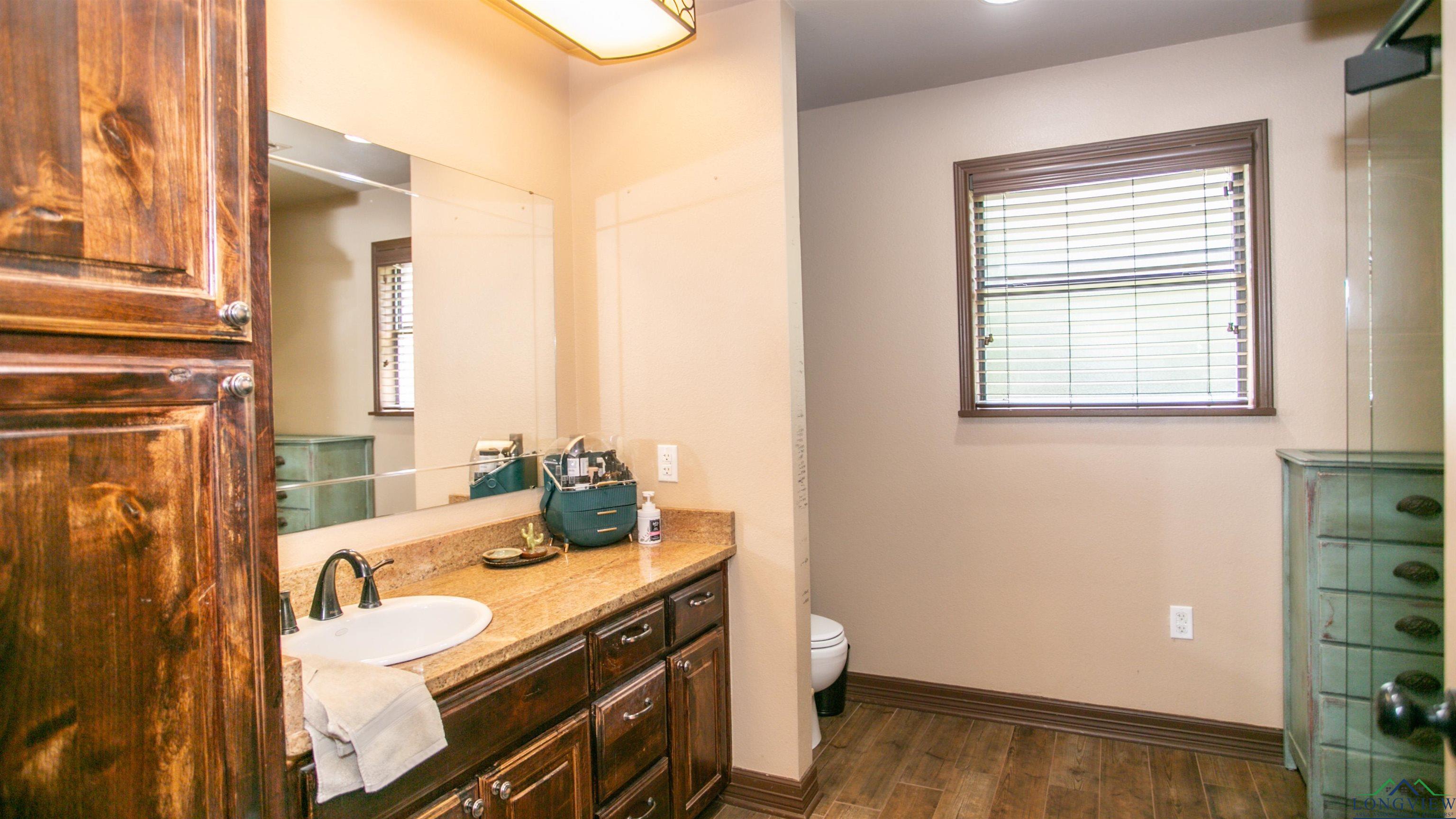 622 Pr 1147, Marshall, Texas image 32