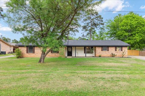 Homes For Sale - 5215 Tenneryville Rd<br/> Gregg County, Longview, TX 75604