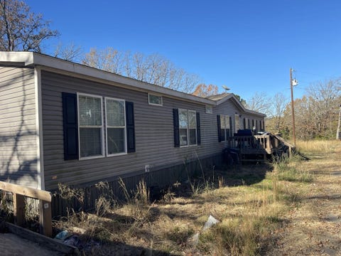 Mobile Home For Sale - 1935 County Road 3333<br/> Omaha, TX 75571
