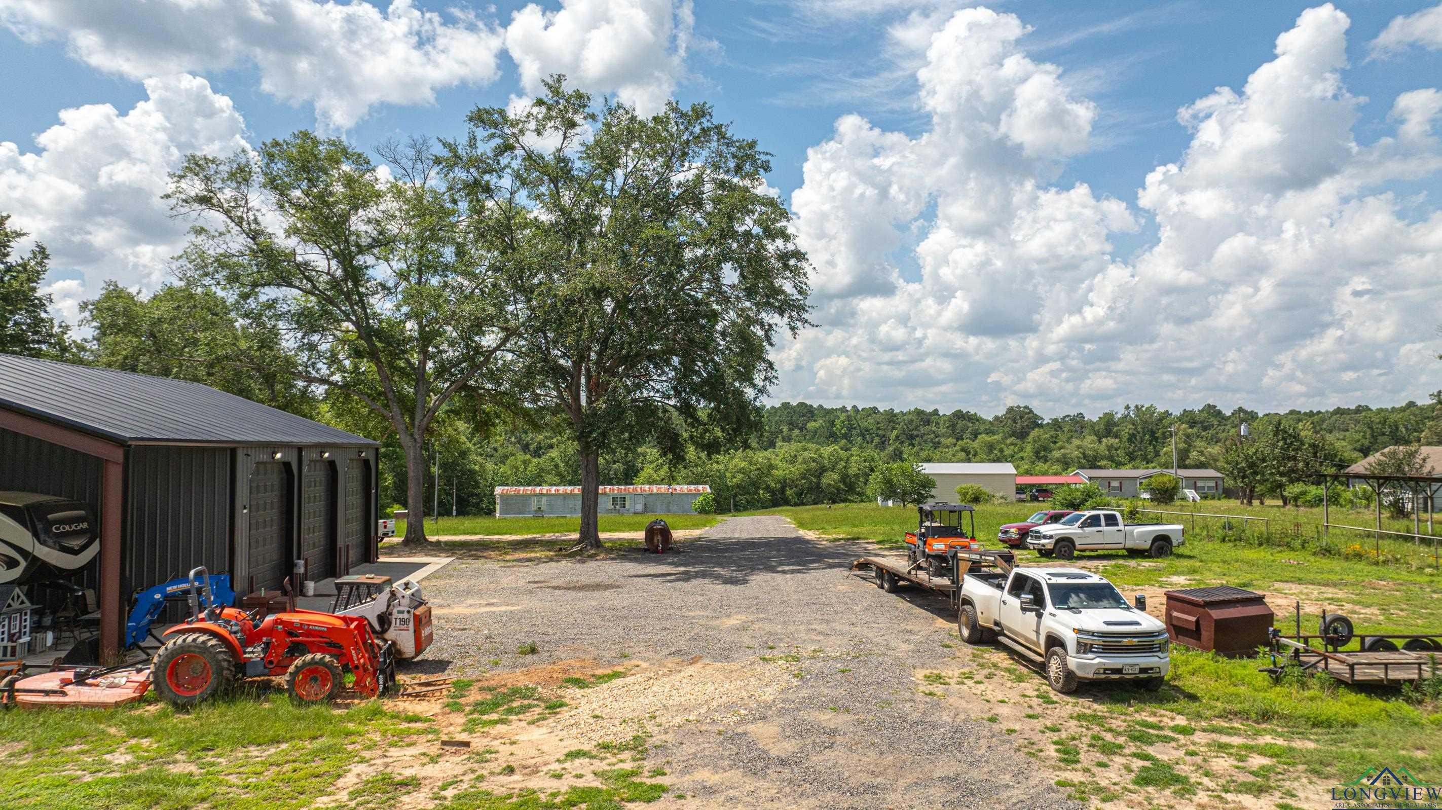 1667 Dove Rd, Gilmer, Texas image 8