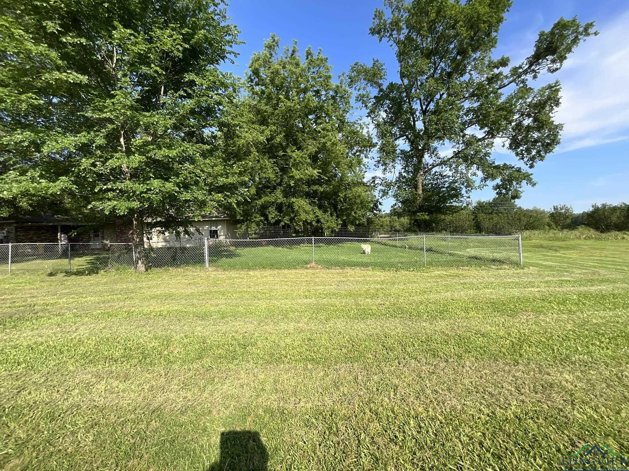 714 County Rd 4249, De Kalb, Texas image 6