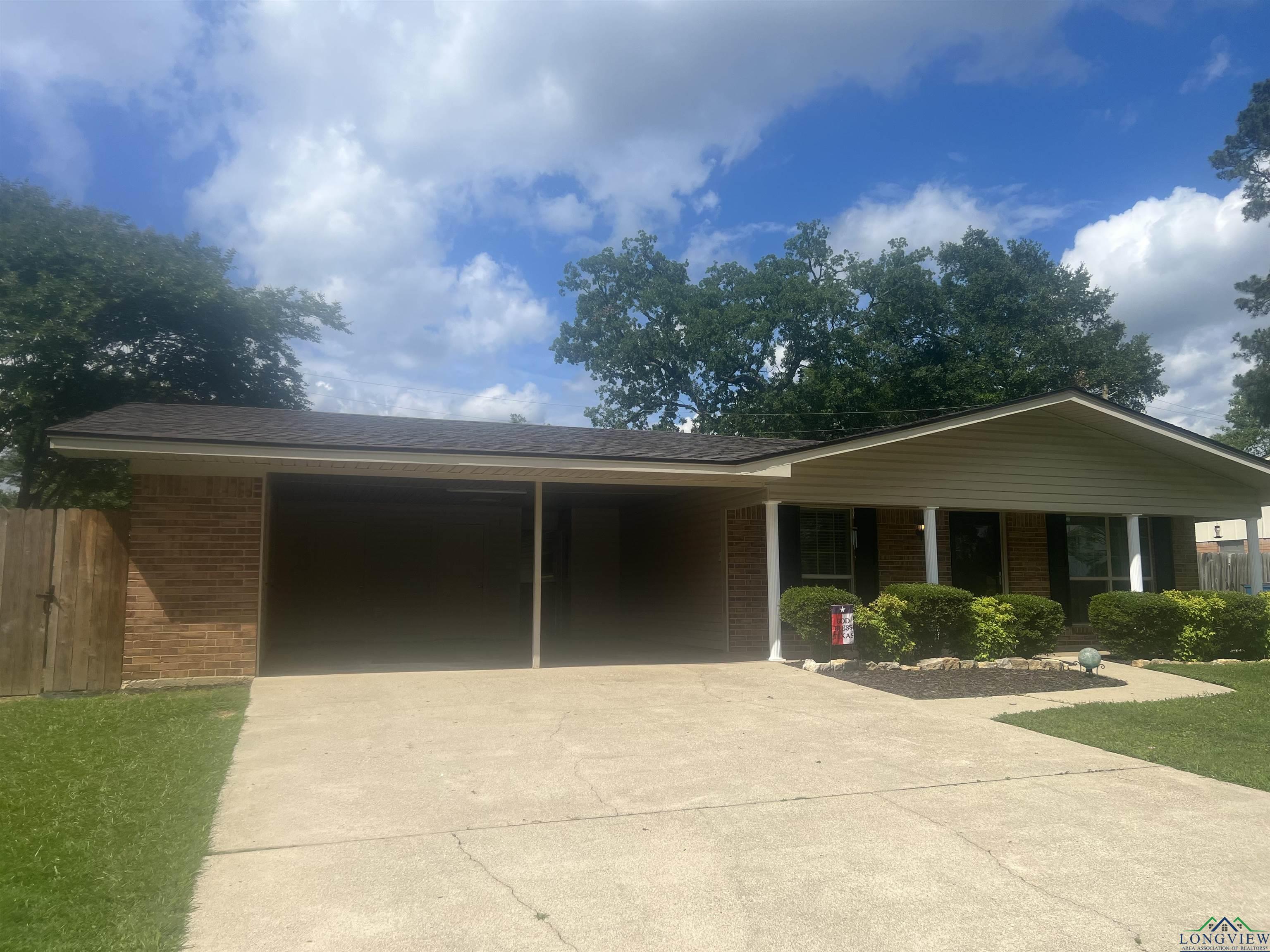 4303 Idylwild Ter, Marshall, Texas image 1