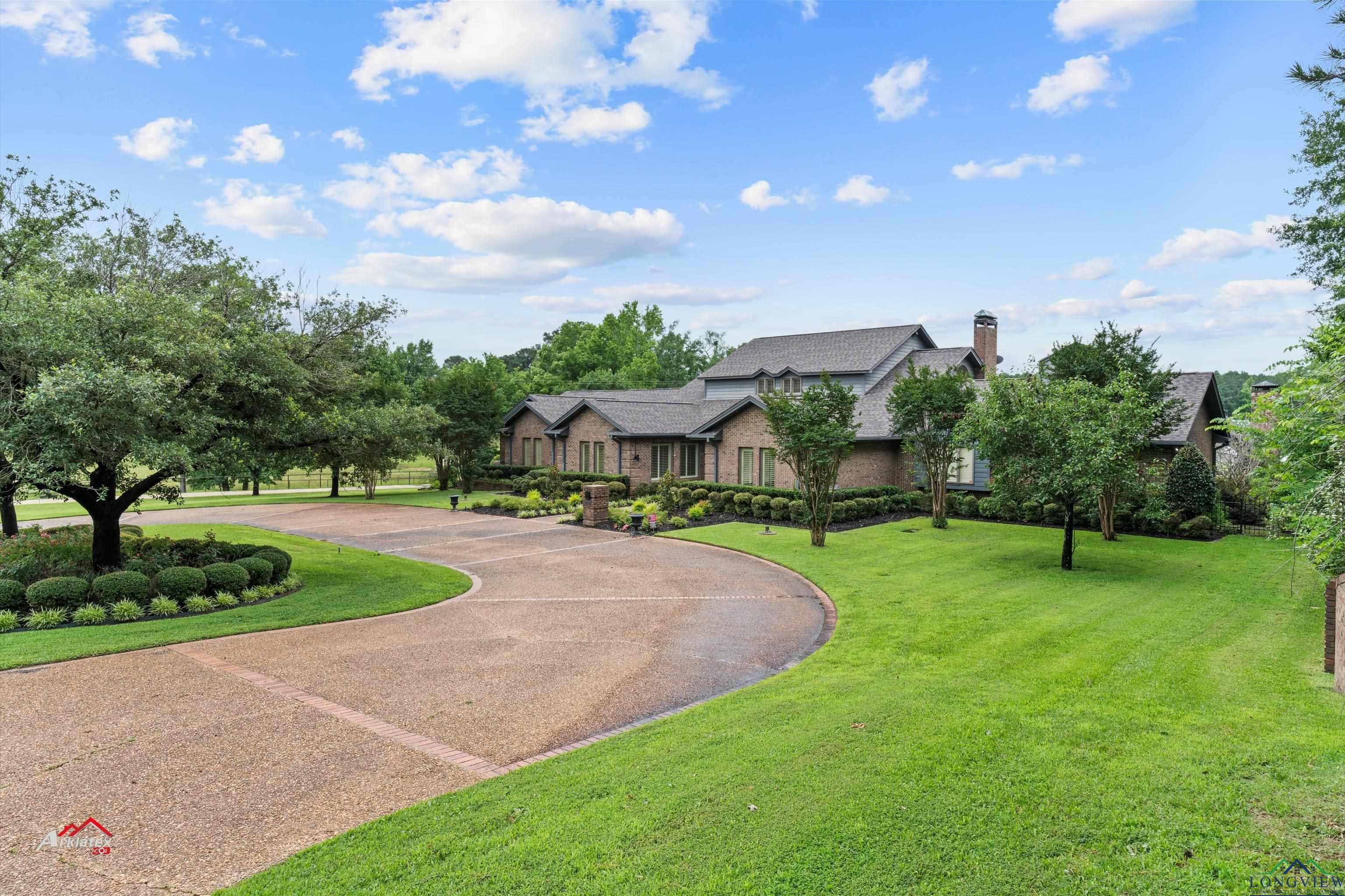 608 Pinehill Rd, Henderson, Texas image 2