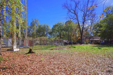 Homes For Sale - 1235 E North St<br/> Kilgore, TX 75662