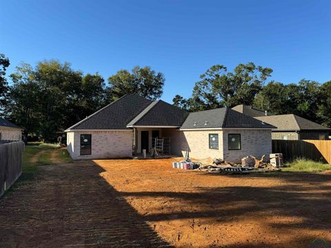 A home in White Oak