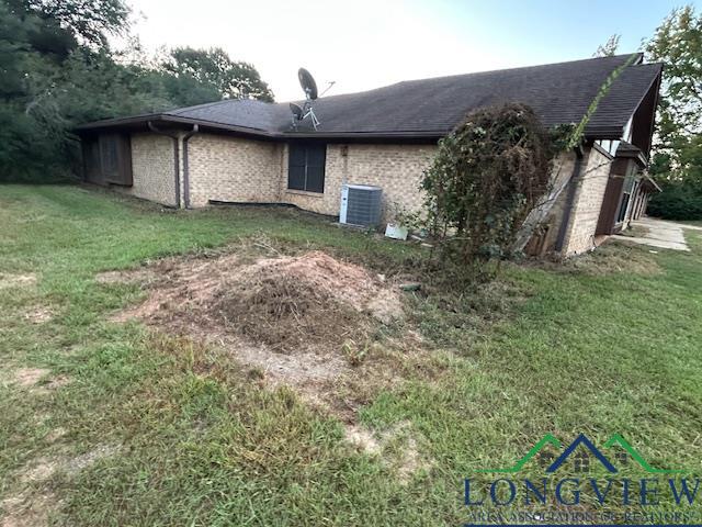 Marshall, Texas 75670, United States, 3 Bedrooms Bedrooms, ,2 BathroomsBathrooms,Residential,Active,222012