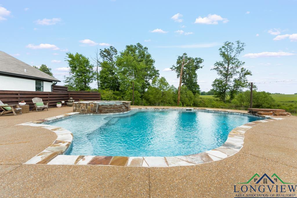 6056 Bobwhite Road, Gilmer, Texas image 35