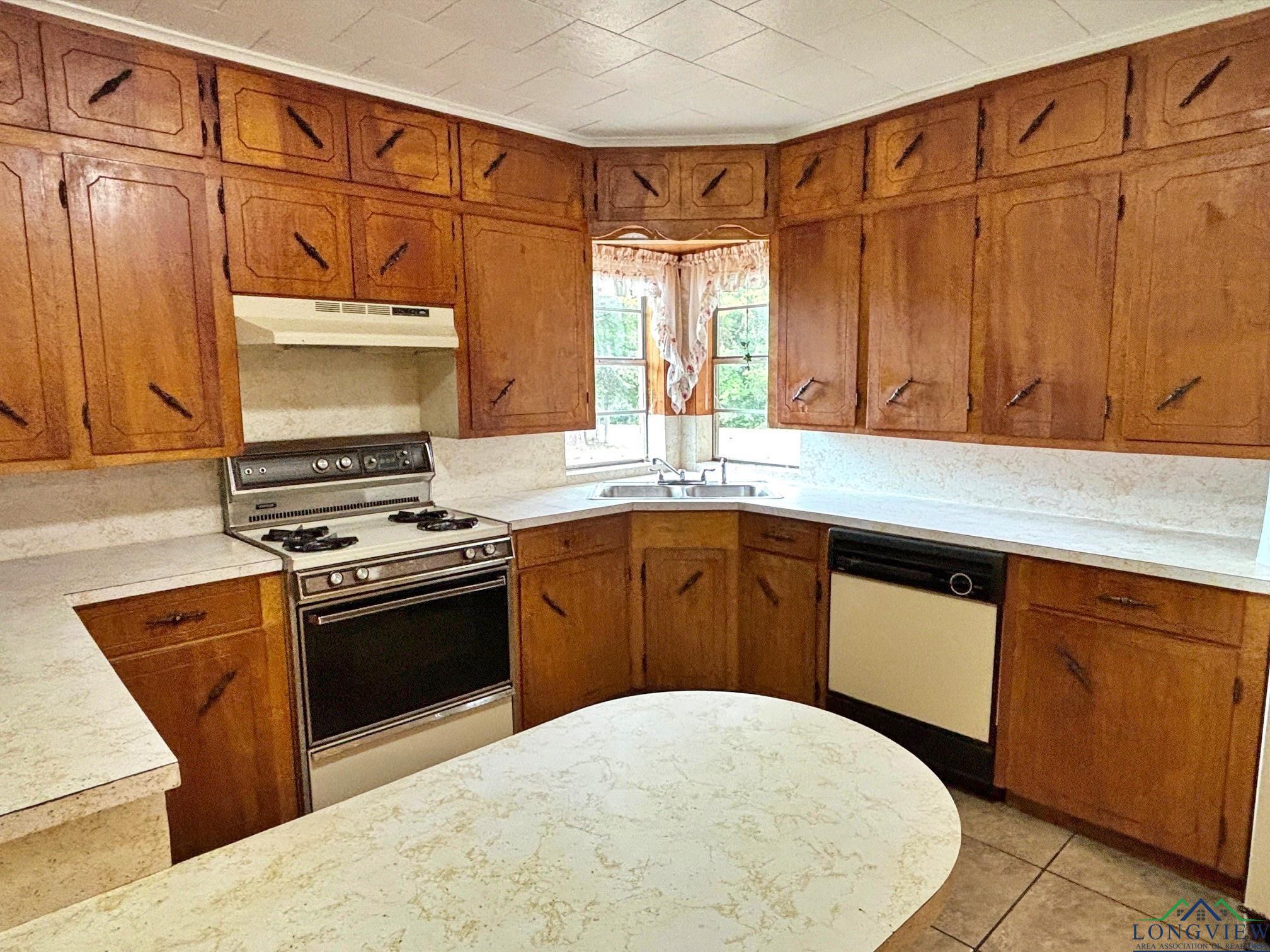 2431 N Jefferson Ave, Mount Pleasant, Texas image 11
