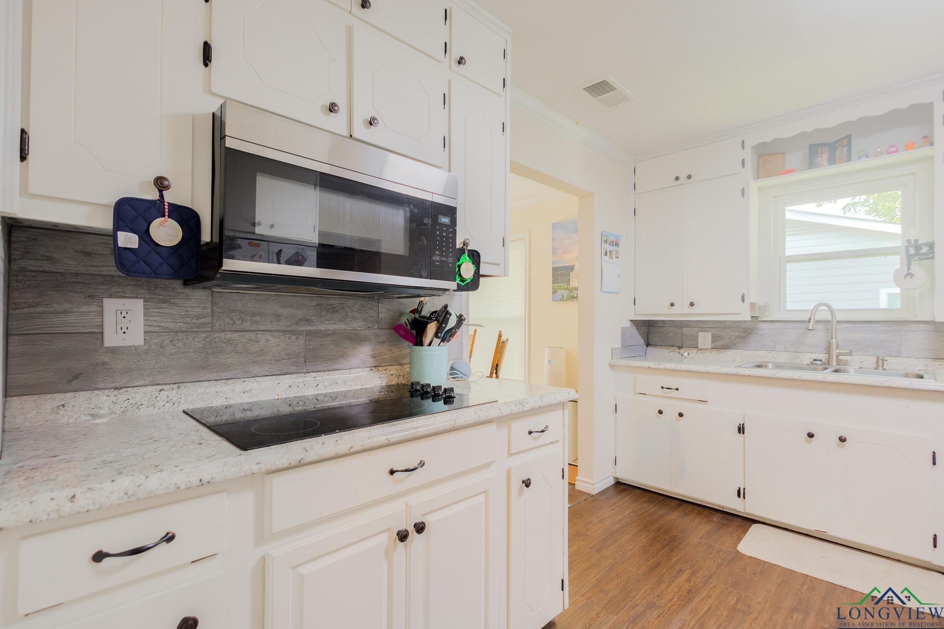 500 W Jasper Dr, Marshall, Texas image 3