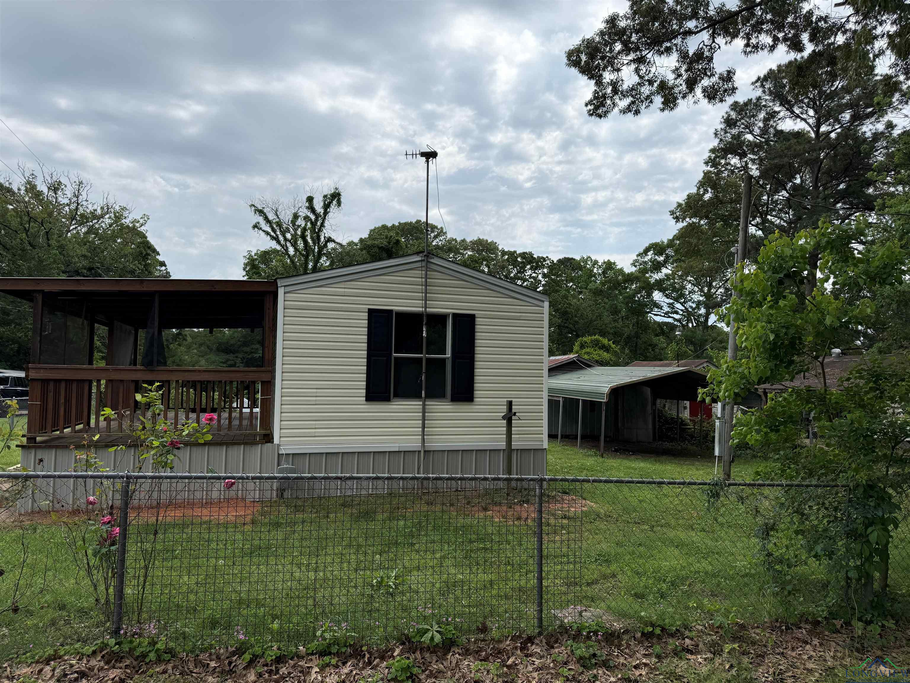 240 SW Cross Place, Avinger, Texas image 3
