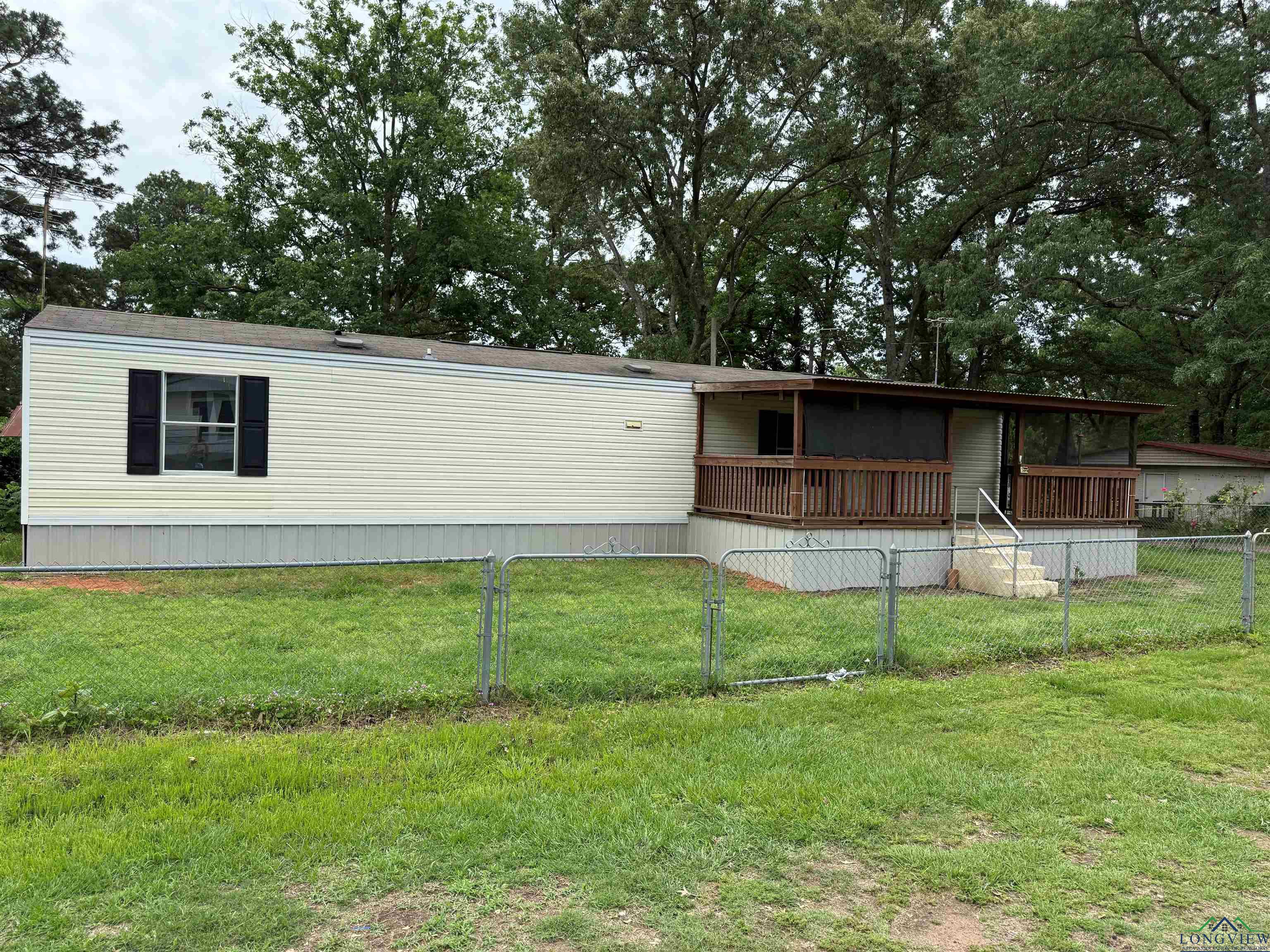 240 SW Cross Place, Avinger, Texas image 2