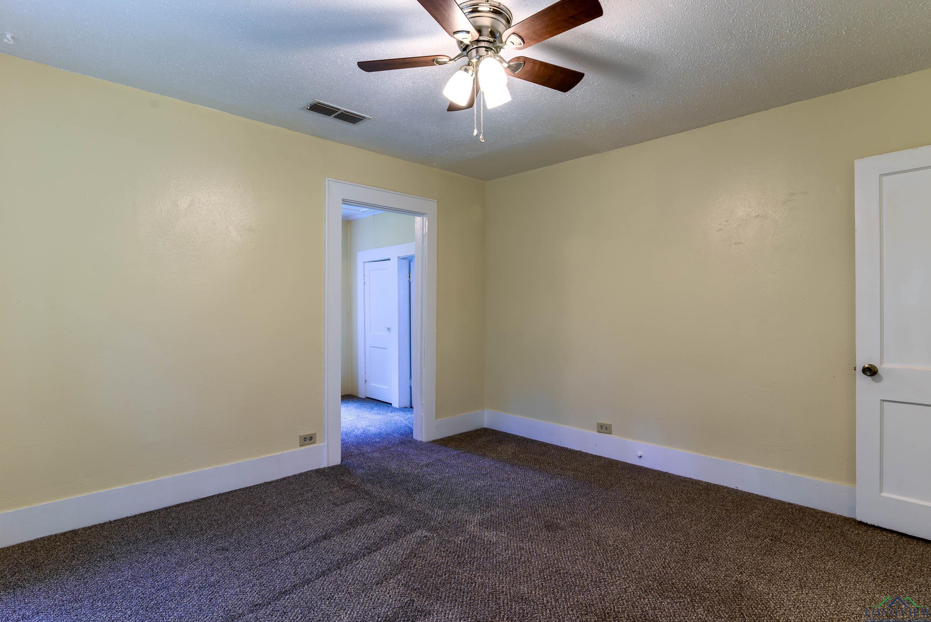 215 S Sidney St, Longview, Texas image 22