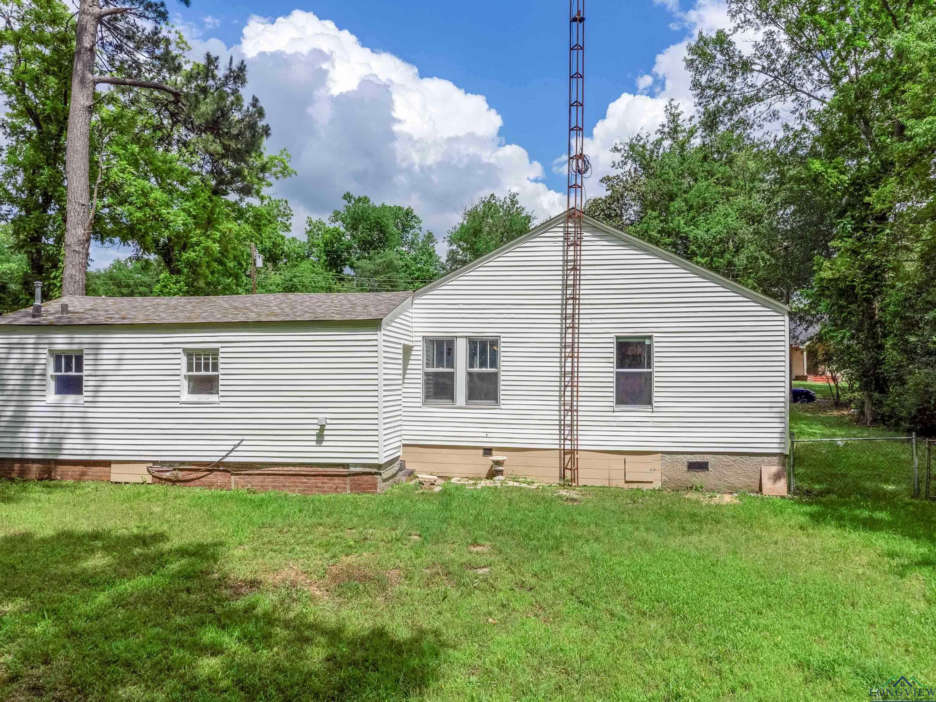 215 S Sidney St, Longview, Texas image 32