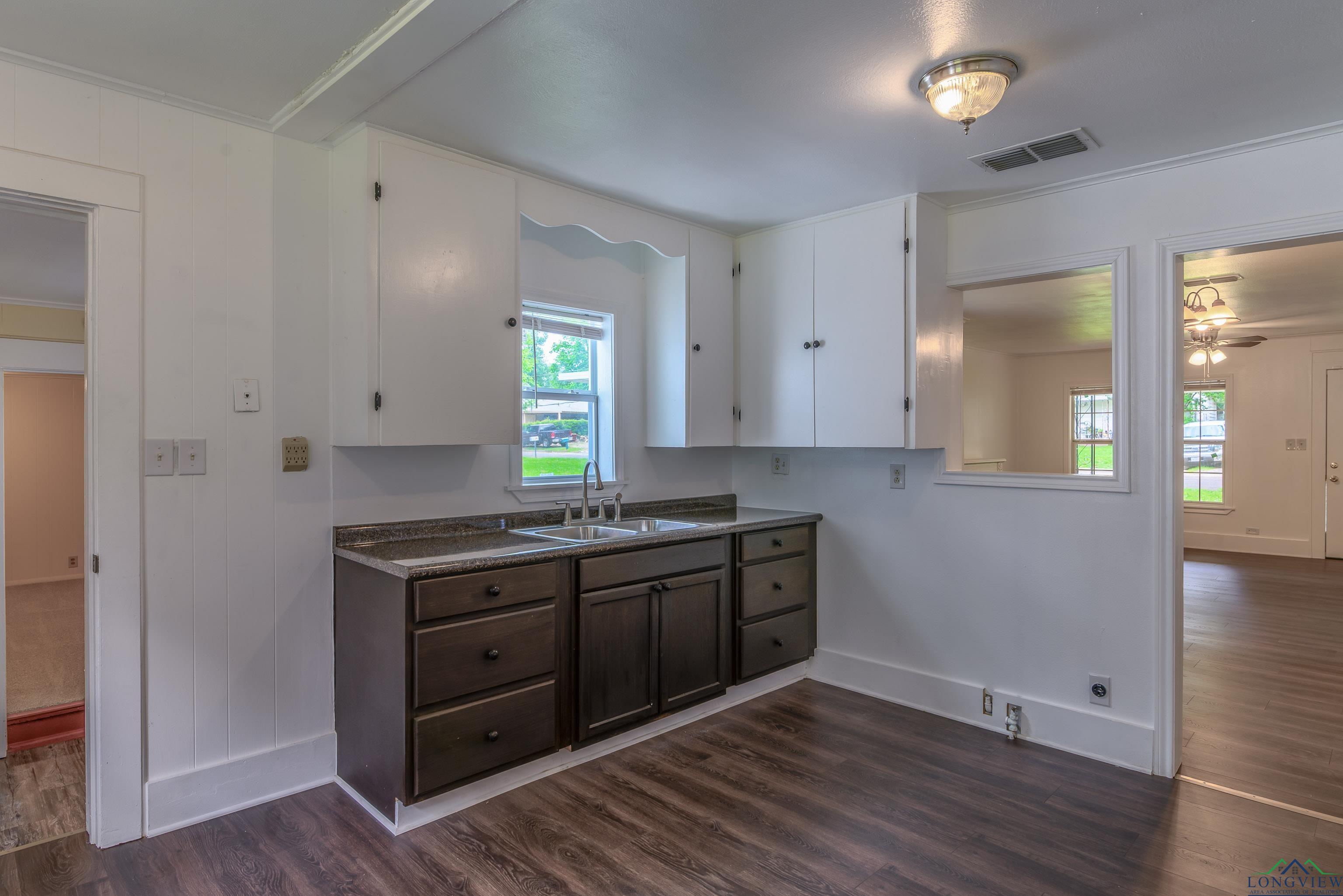 215 S Sidney St, Longview, Texas image 10