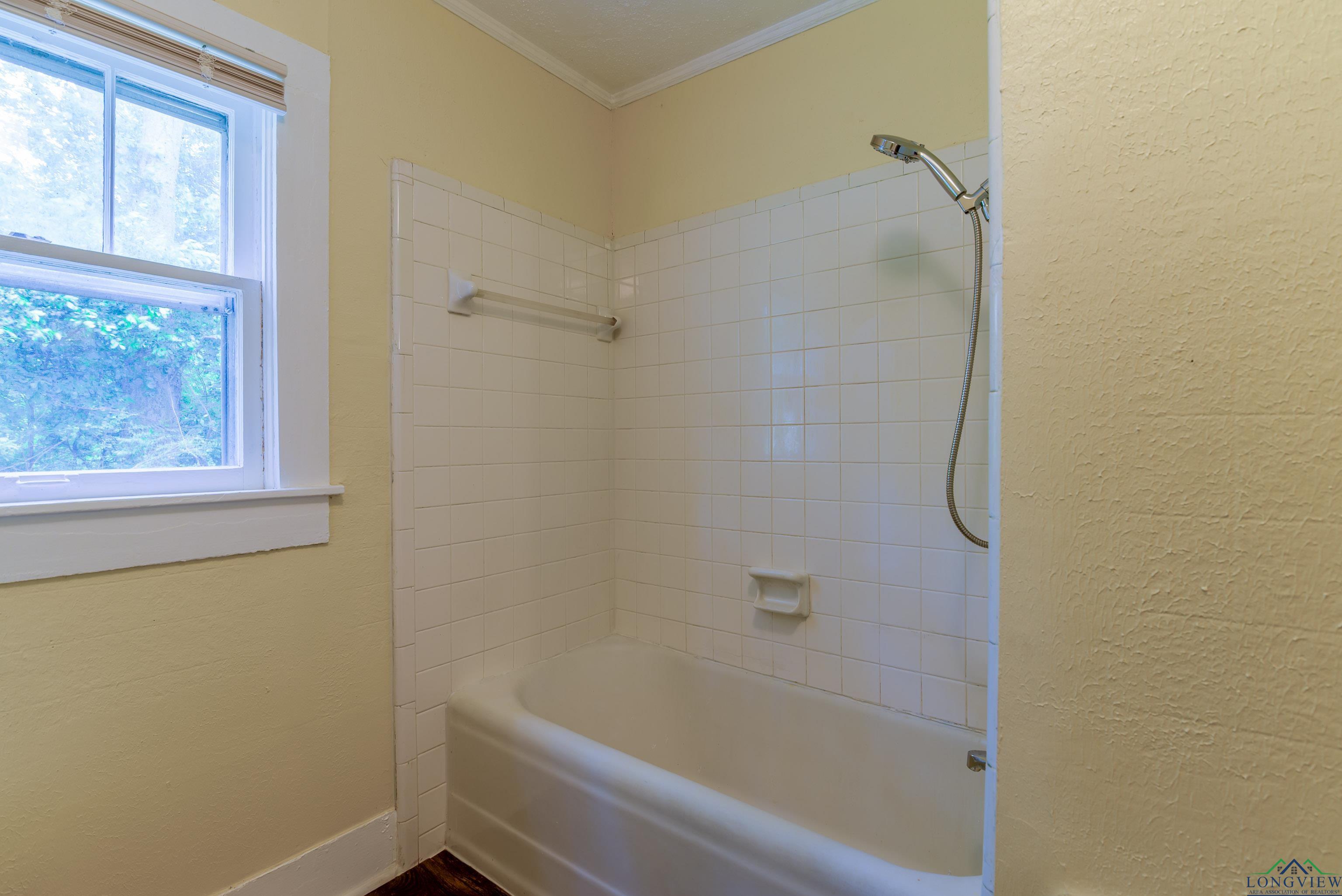215 S Sidney St, Longview, Texas image 24