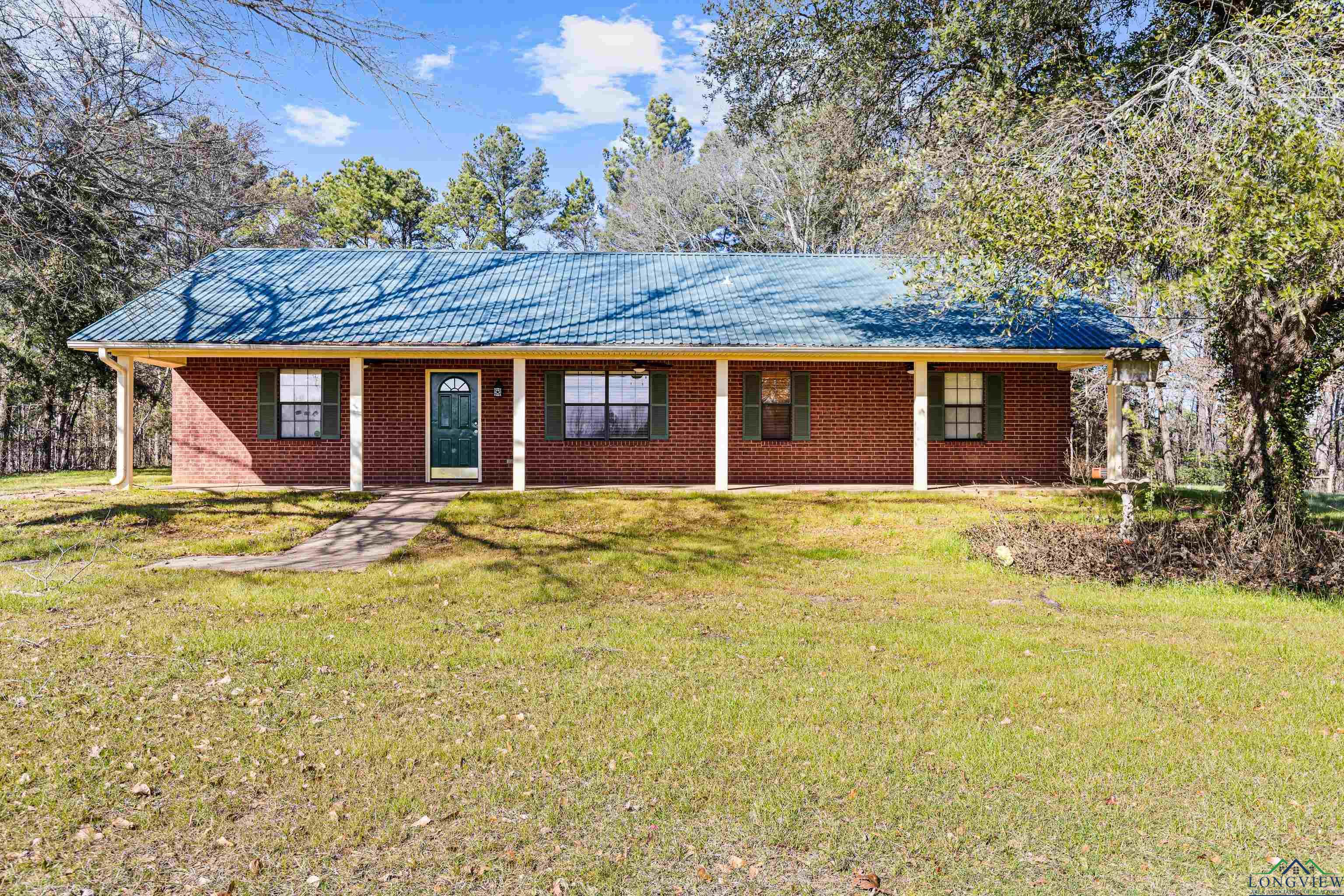 464 Walker Rd, Gilmer, Texas image 1