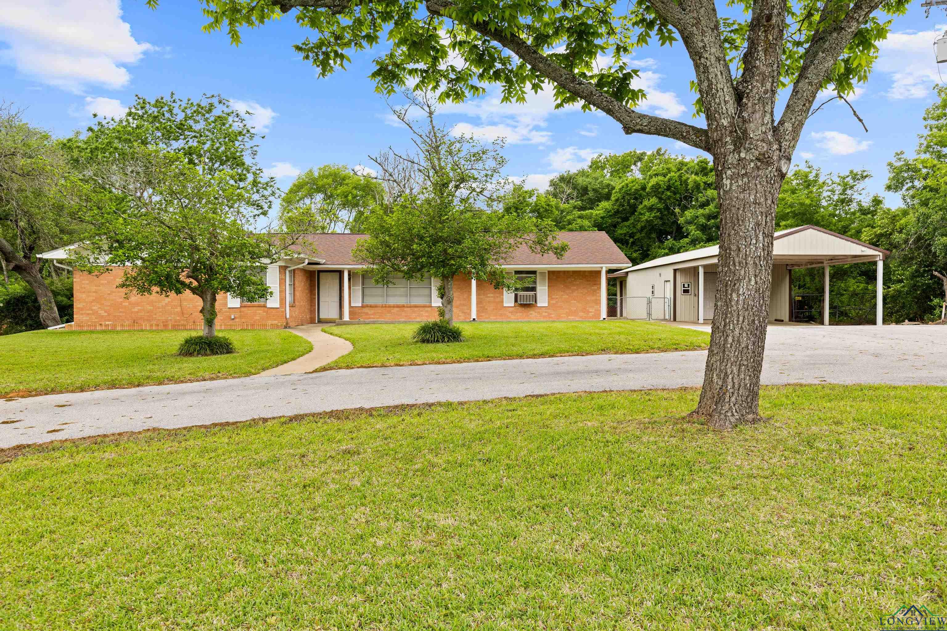 10870 S Main St, Overton, Texas image 2