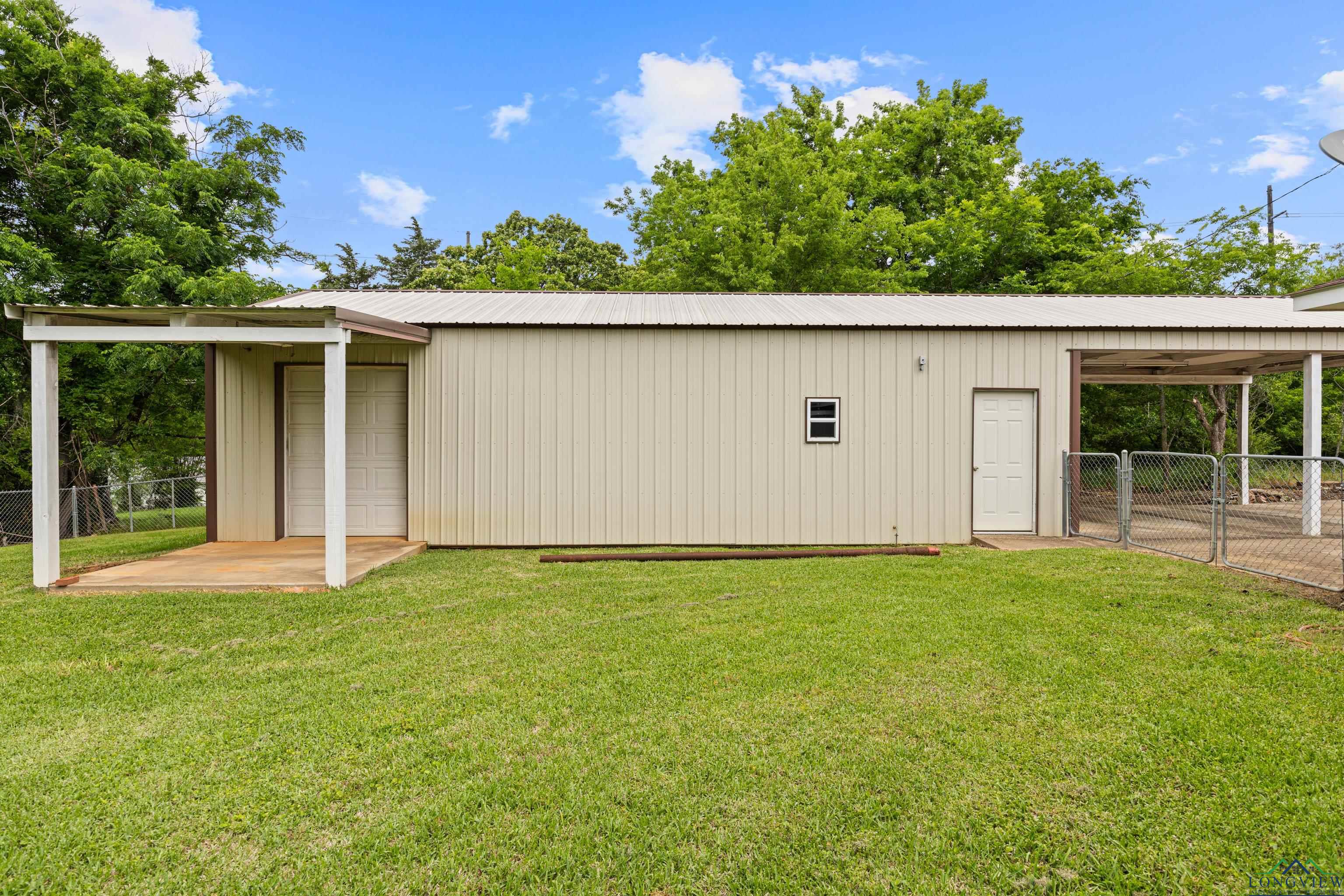 10870 S Main St, Overton, Texas image 32