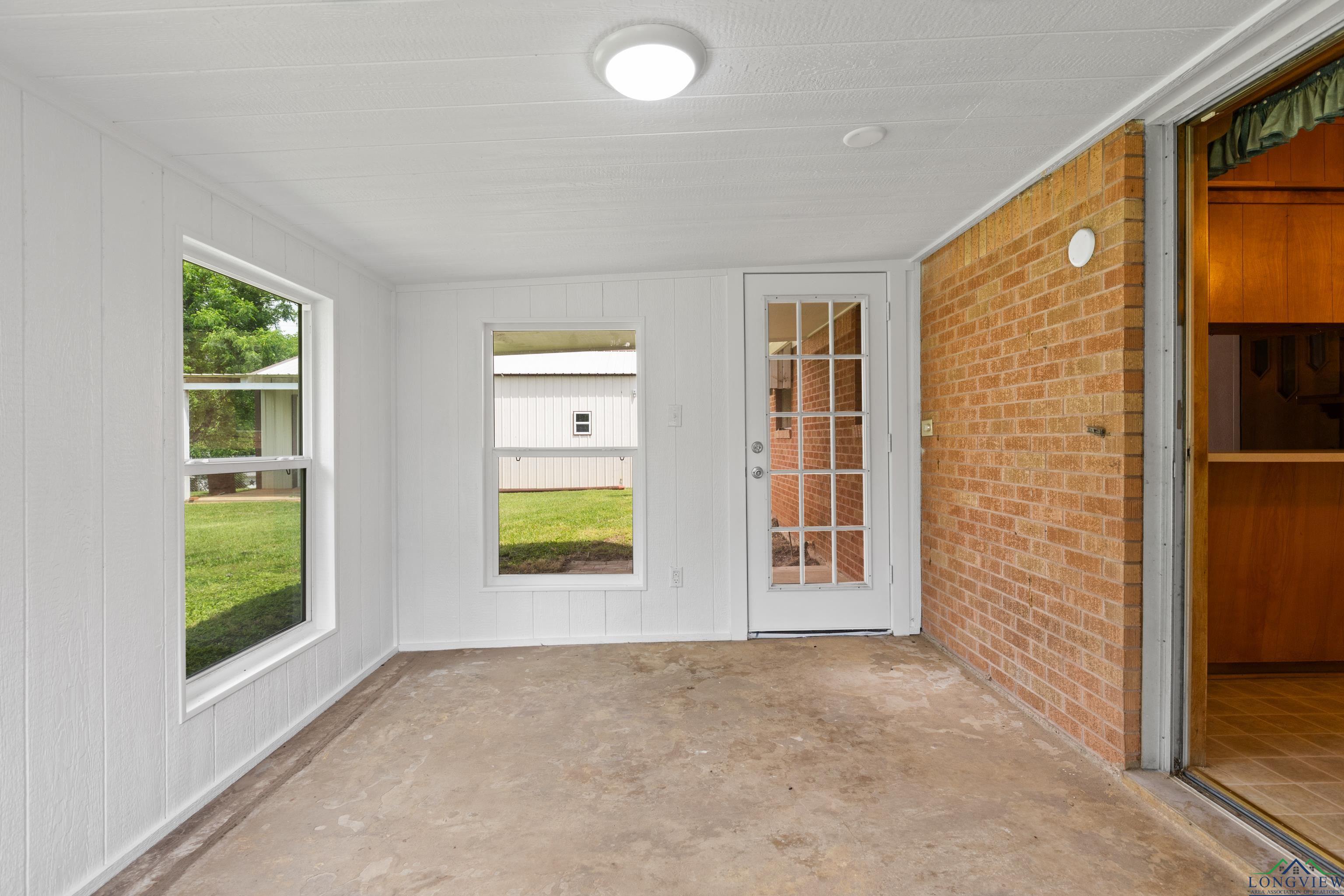 10870 S Main St, Overton, Texas image 14
