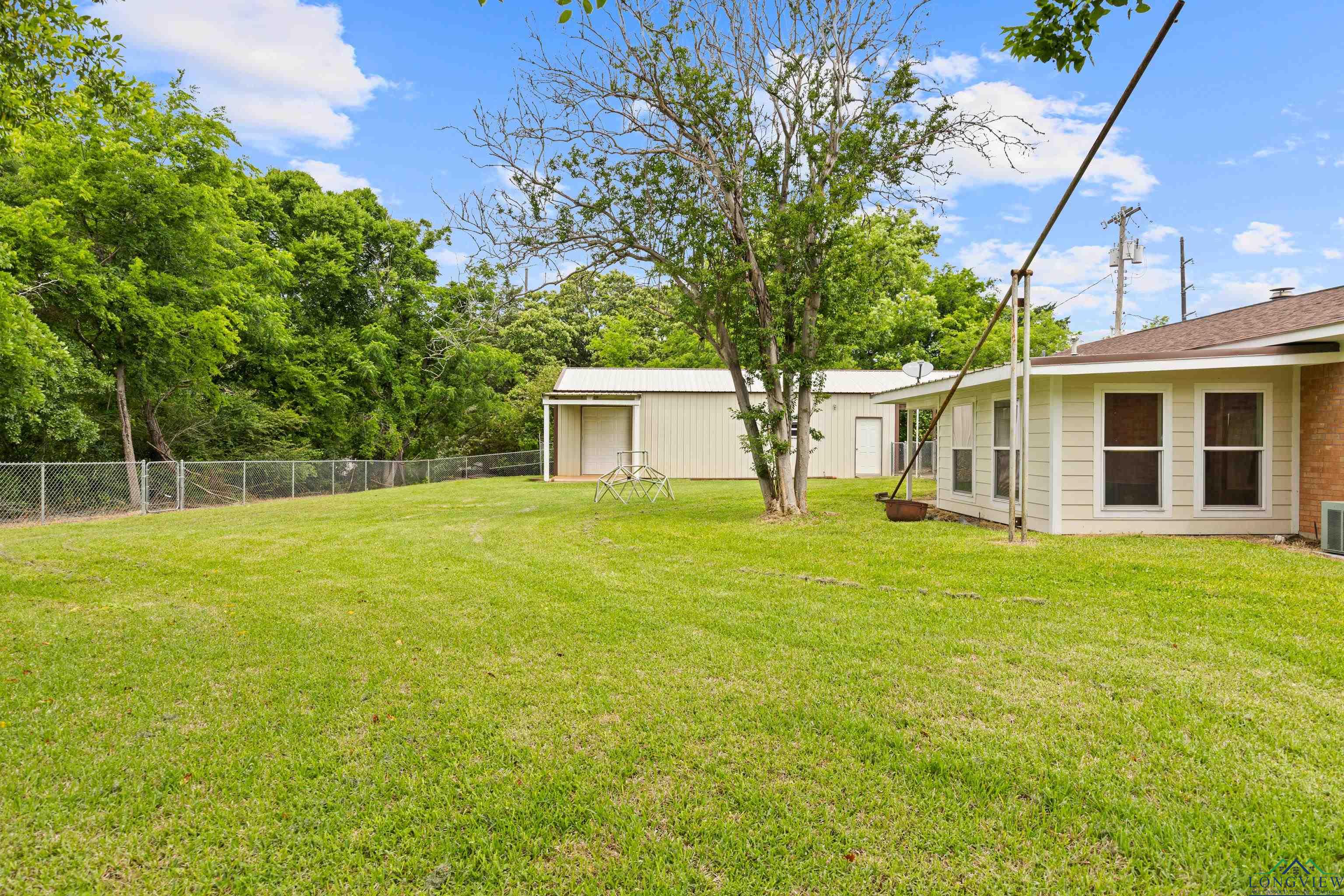 10870 S Main St, Overton, Texas image 31