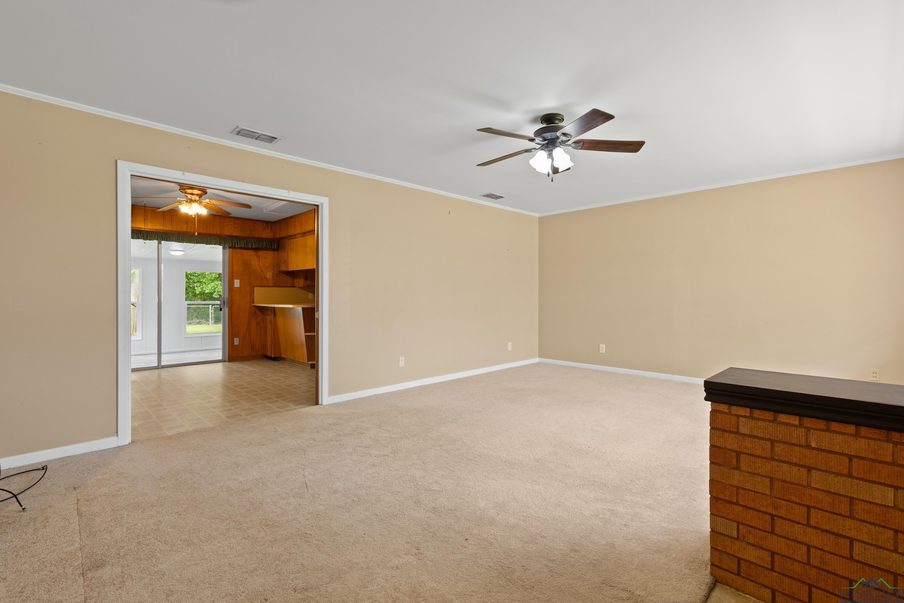10870 S Main St, Overton, Texas image 5
