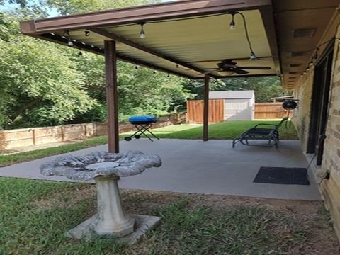 Homes For Sale - 1315 Princeton Dr<br/> Longview, TX 75601