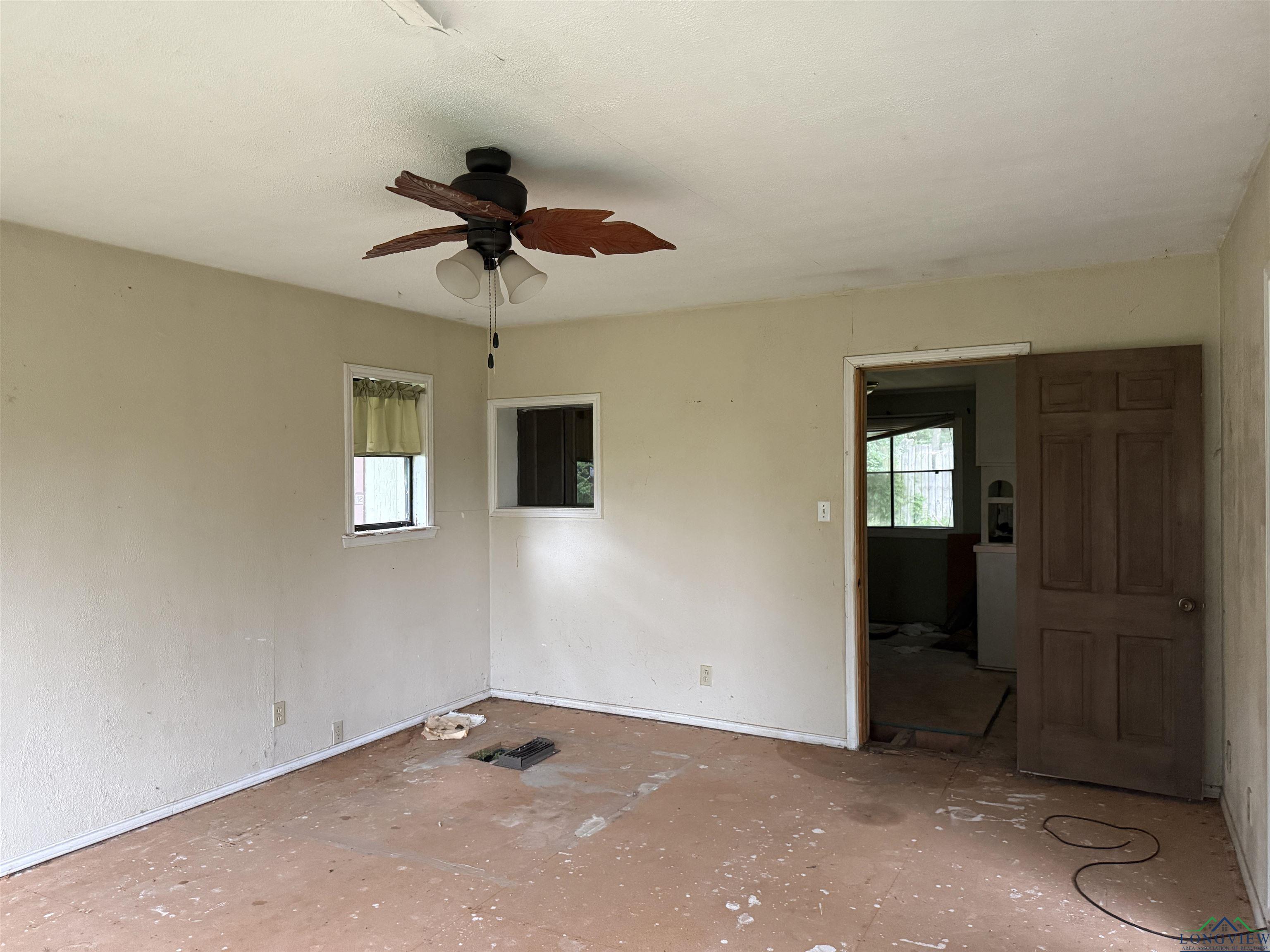 4604 Skyline Dr, Chandler, Texas image 4