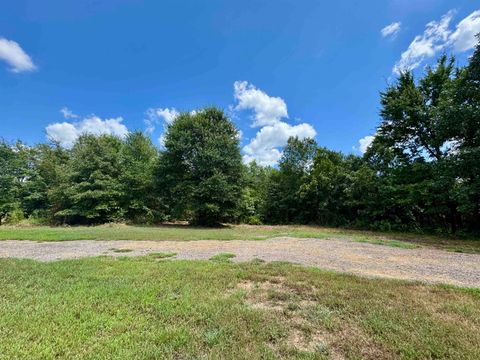 Homes For Sale - 3862 County Road 2993<br/> Hughes Springs, TX 75656