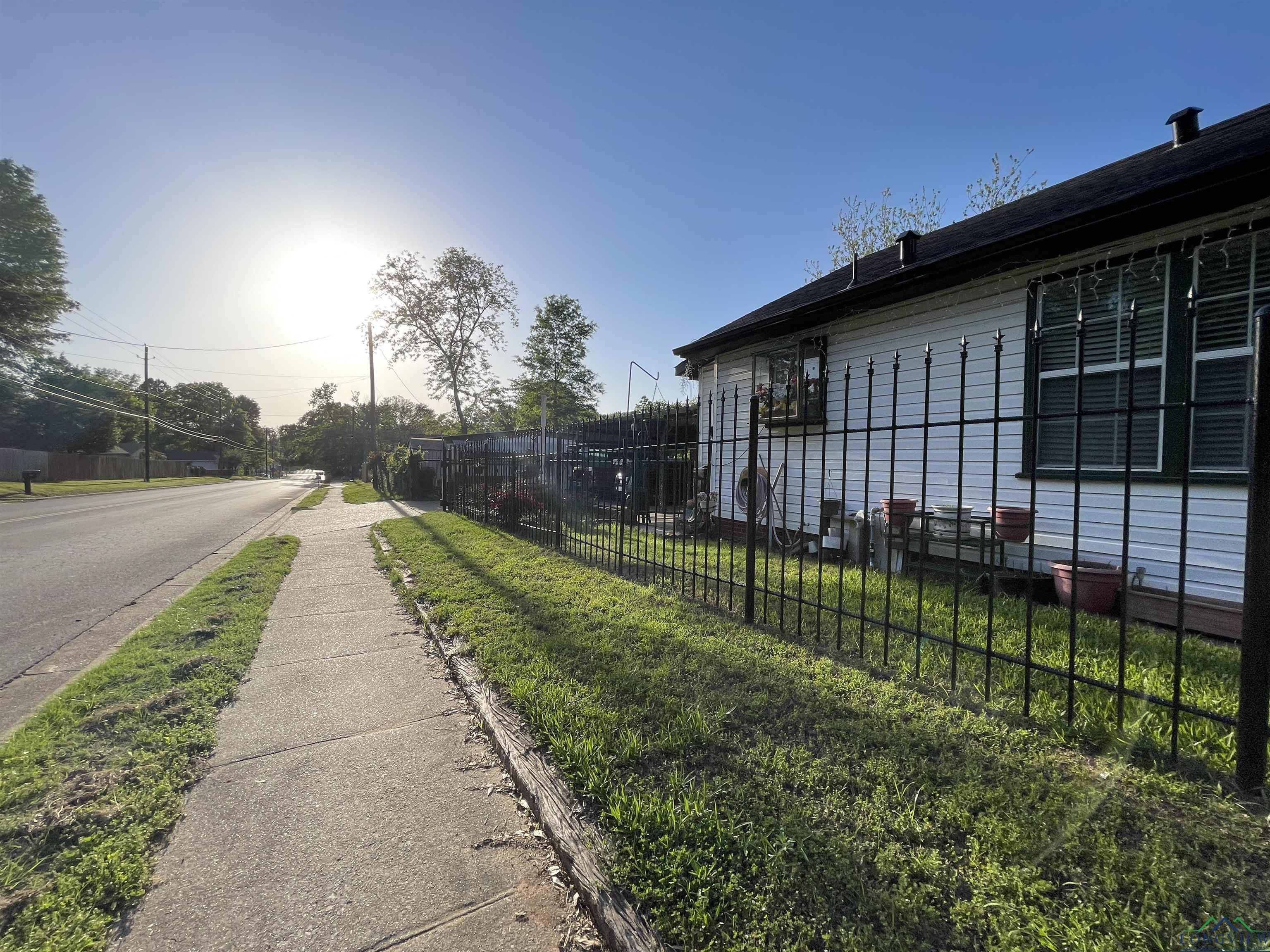 1715 Holly St, Longview, Texas image 3
