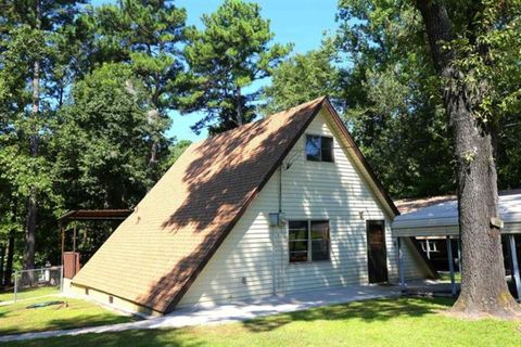 Homes For Sale - 596 Autumn Trail<br/> Cass County, Jefferson, TX 75630