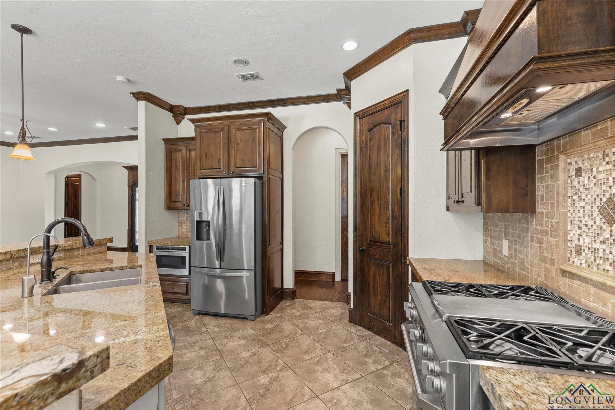 110 Rimrock Ln, Longview, Texas image 15