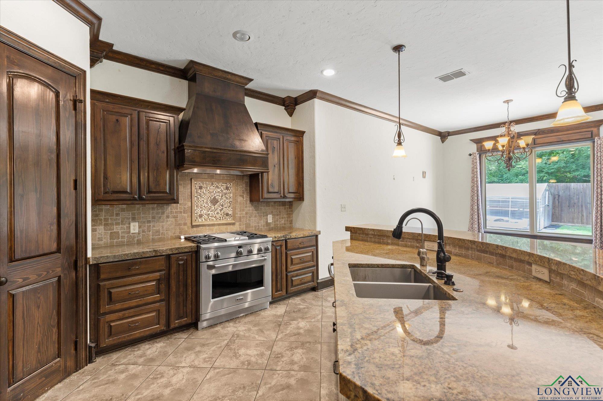 110 Rimrock Ln, Longview, Texas image 16