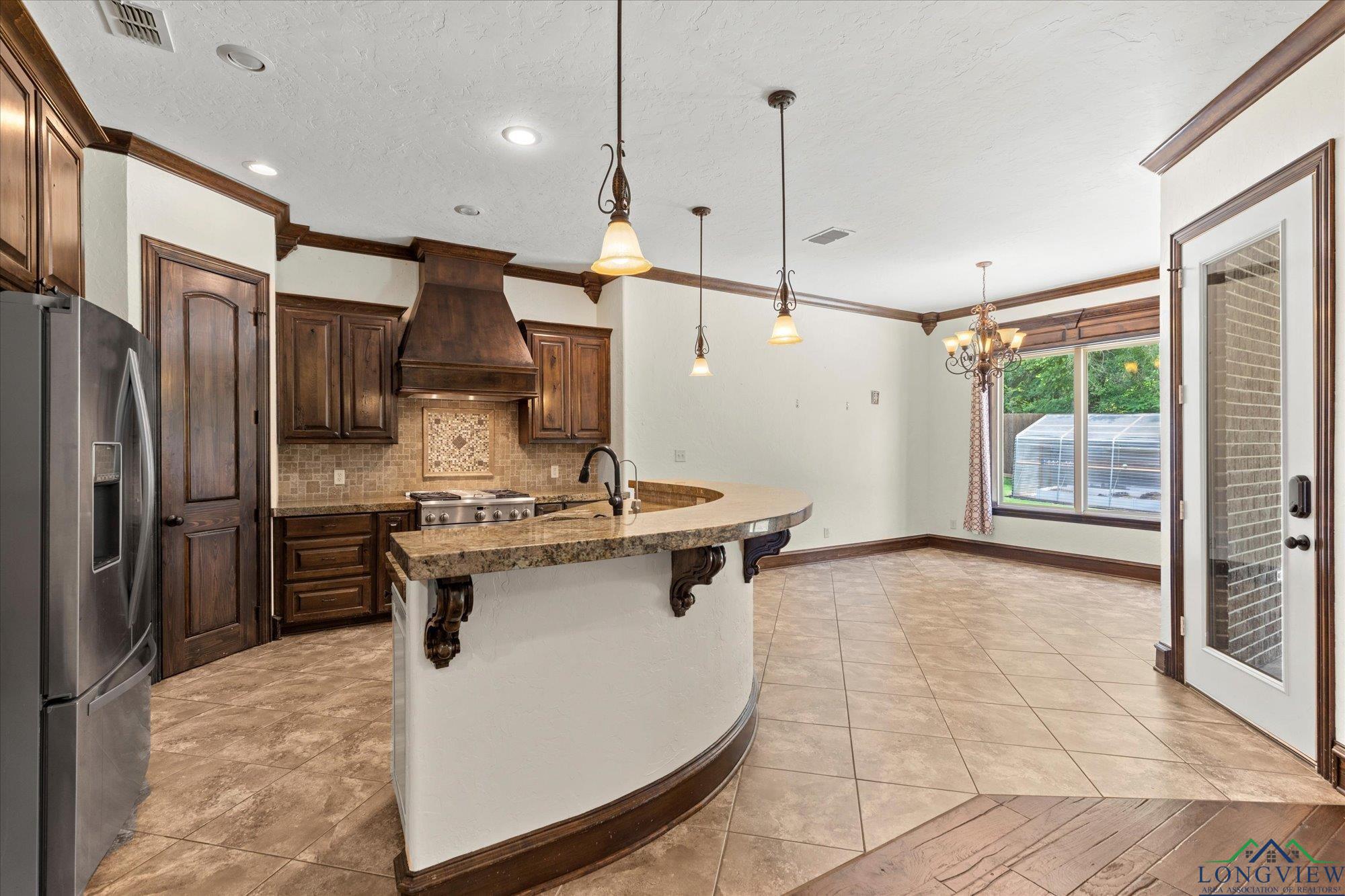 110 Rimrock Ln, Longview, Texas image 11