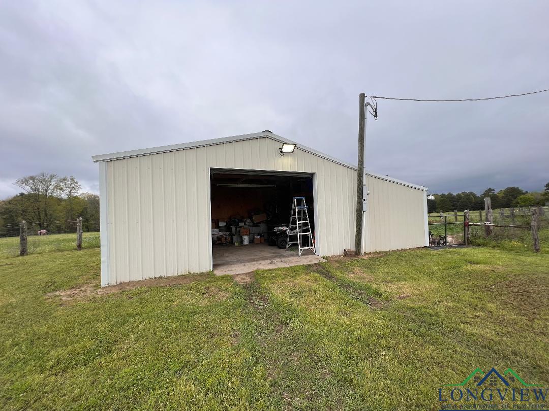 1298 S Fm 31, Carthage, Texas image 31