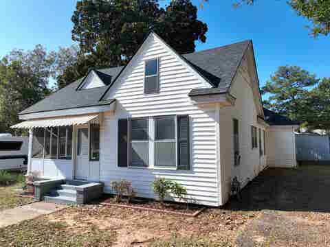 Homes For Sale - 1101 N Fulton St<br/> Marshall, TX 75670