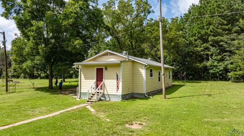 A home in Karnack