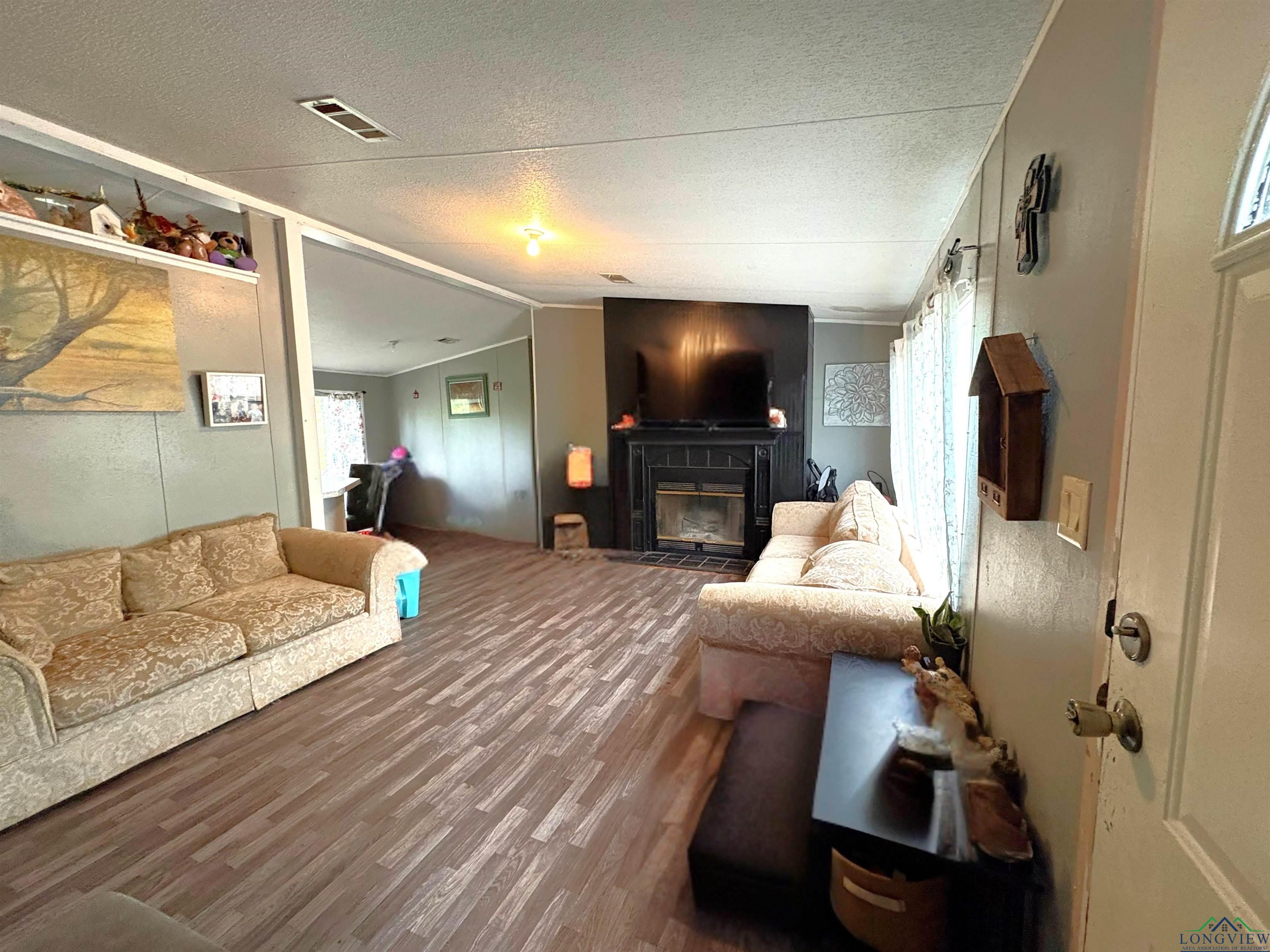 125 NW County Road 1031, Mount Vernon, Texas image 3
