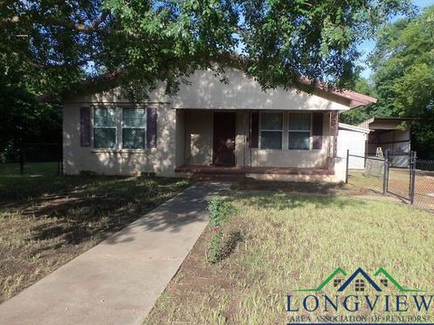 Homes For Sale - 3302 Forrest St<br/> Kilgore, TX 75662
