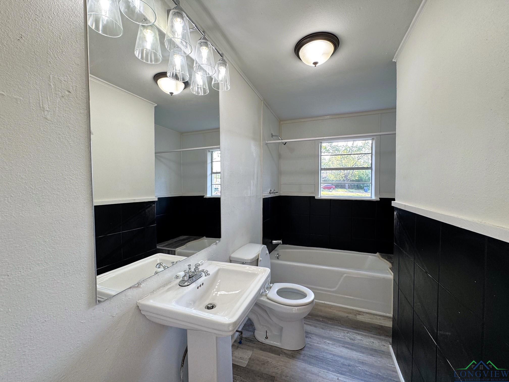 312 N Florey Street, Mount Pleasant, Texas image 15