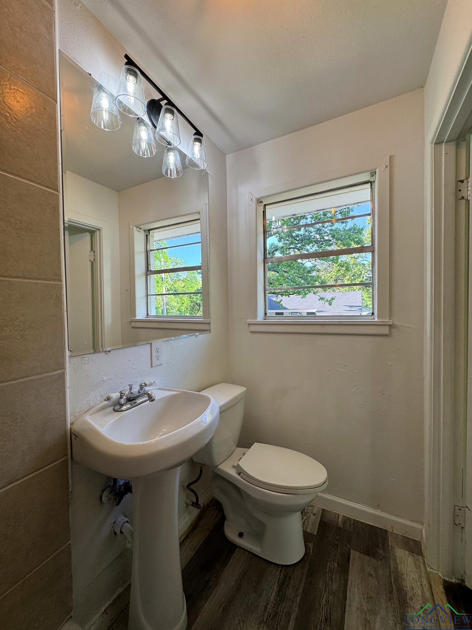 312 N Florey Street, Mount Pleasant, Texas image 13