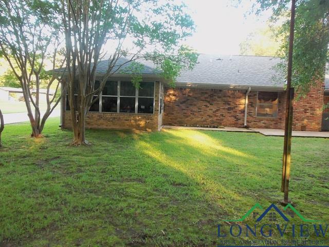 118 Inwood Circle, Kilgore, Texas image 4