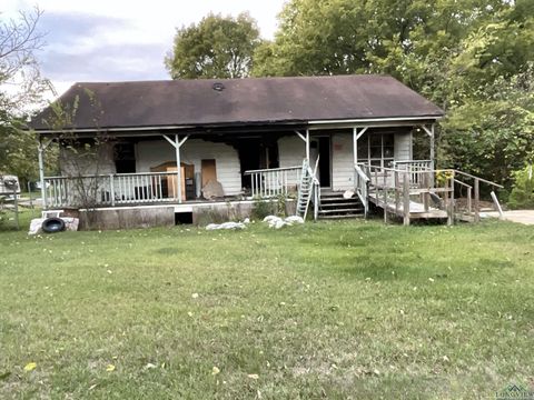 Homes For Sale - 1105 Elm St<br/> Texarkana, TX 75501