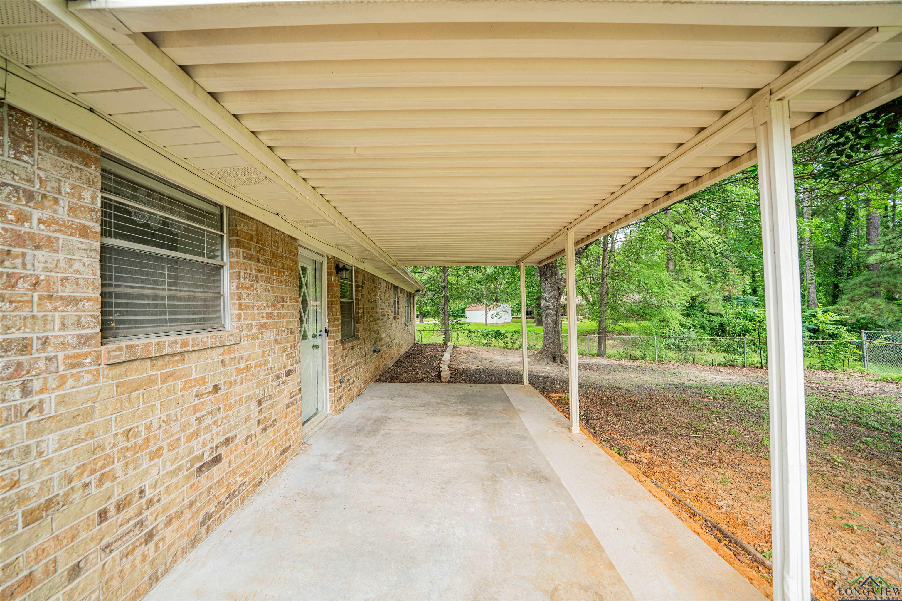 601 Delwood, Longview, Texas image 19