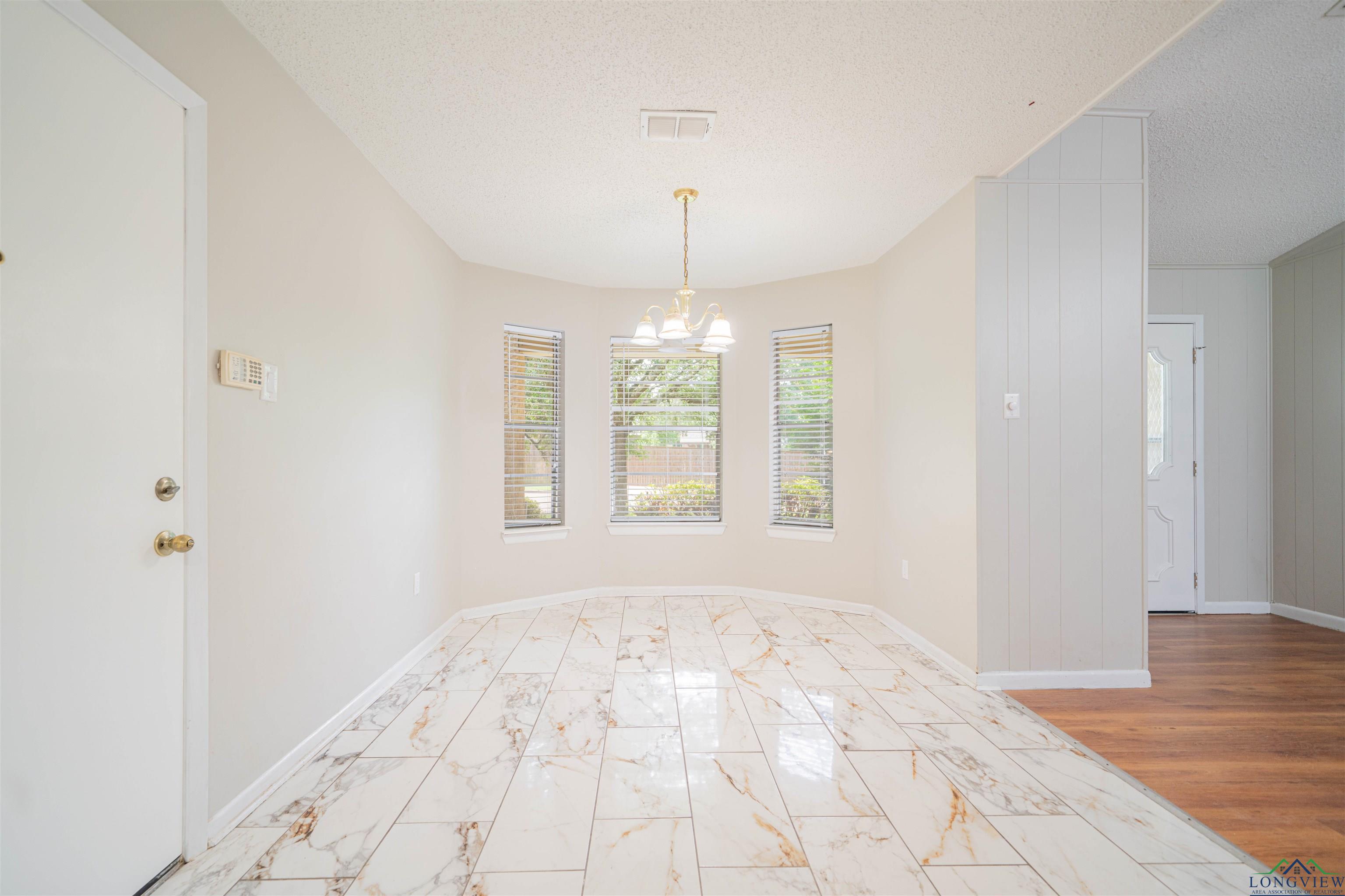 601 Delwood, Longview, Texas image 9