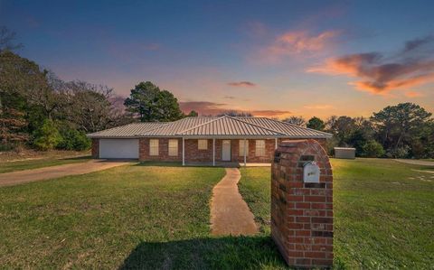 Homes For Sale - 510 Hillside St<br/> Jacksonville, TX 75766