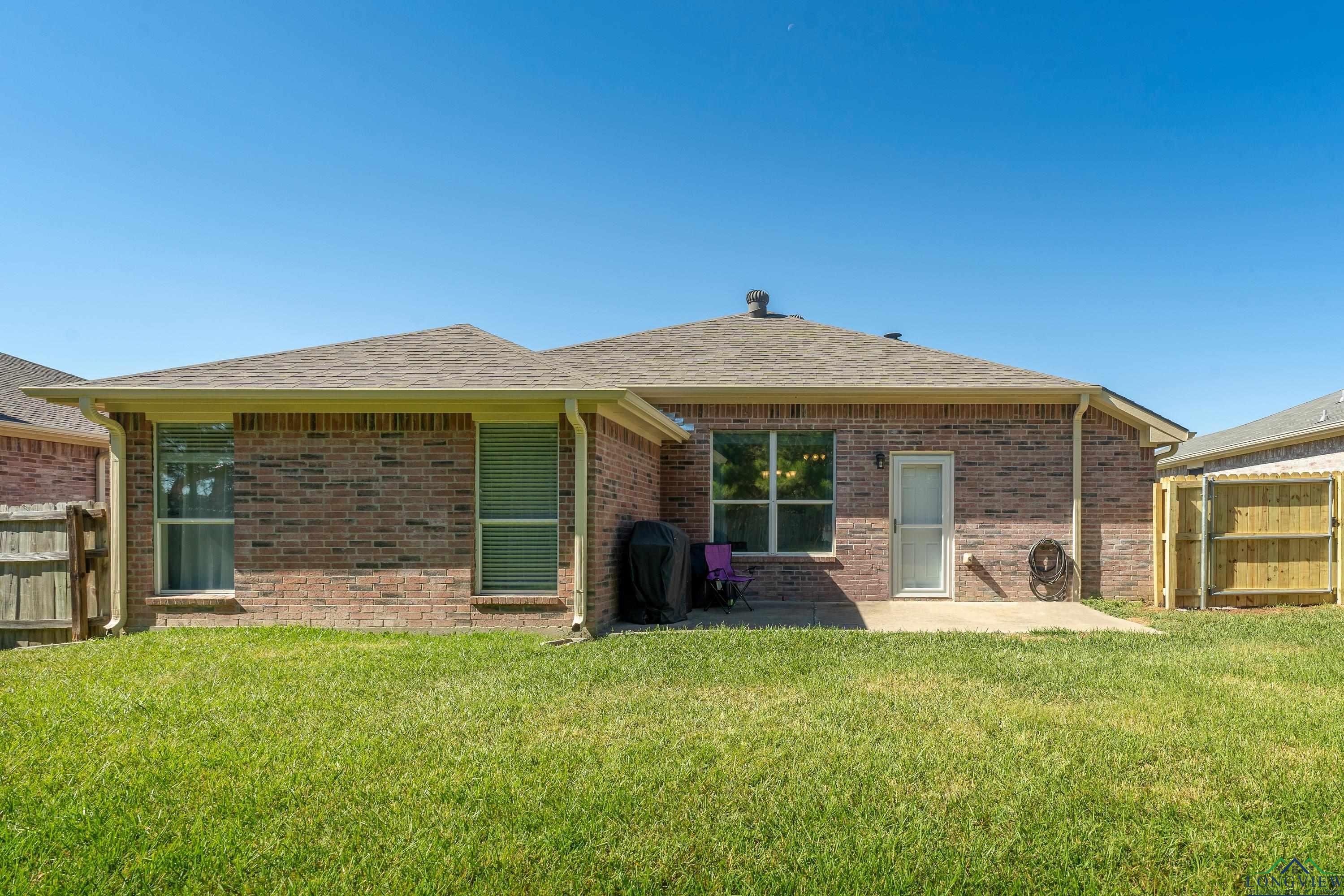 202 Myra Lynn Lane, Longview, Texas image 25